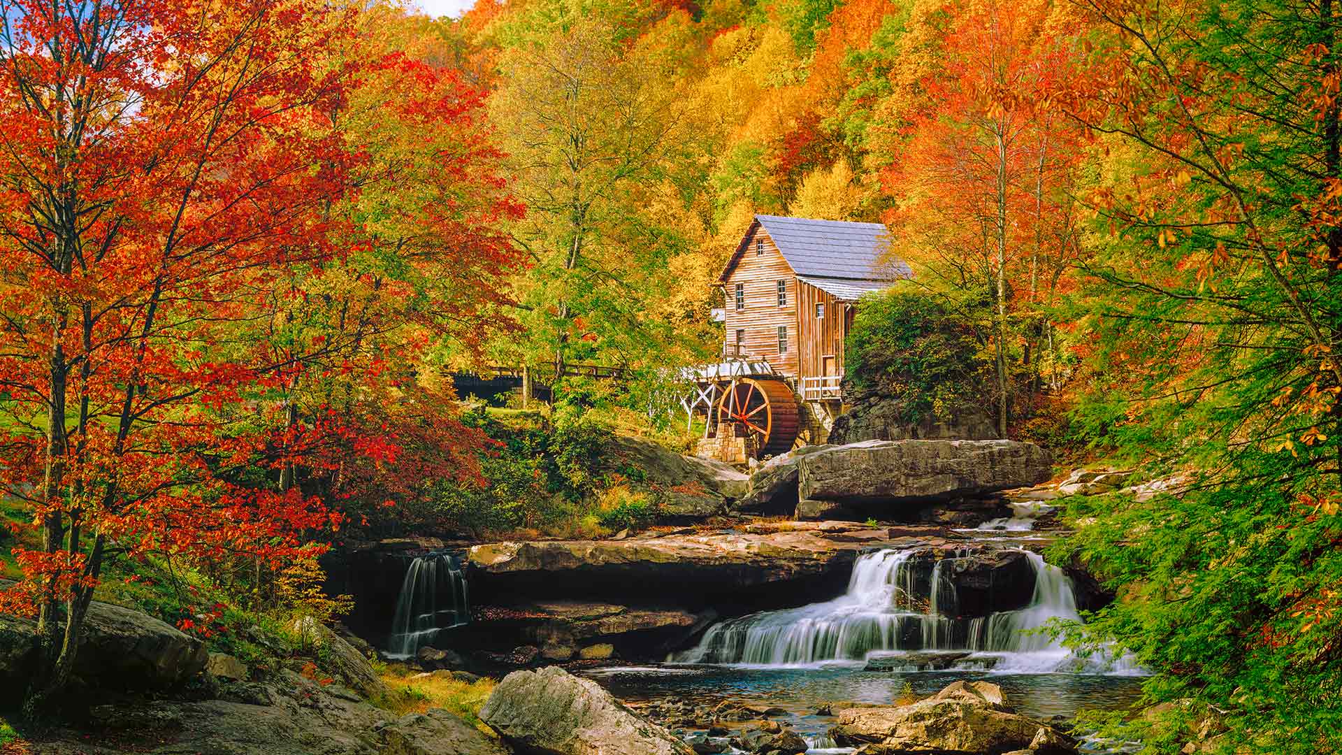 Glade Creek Grist Mill, Babcock State Park, West Virginia, United States (© dszc/Getty Images)