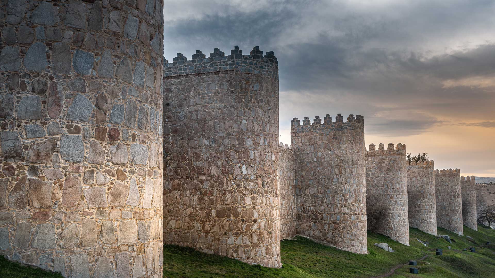 Bing Wallpaper (IN) 20240417 - Wednesday, 17th April, 2024
