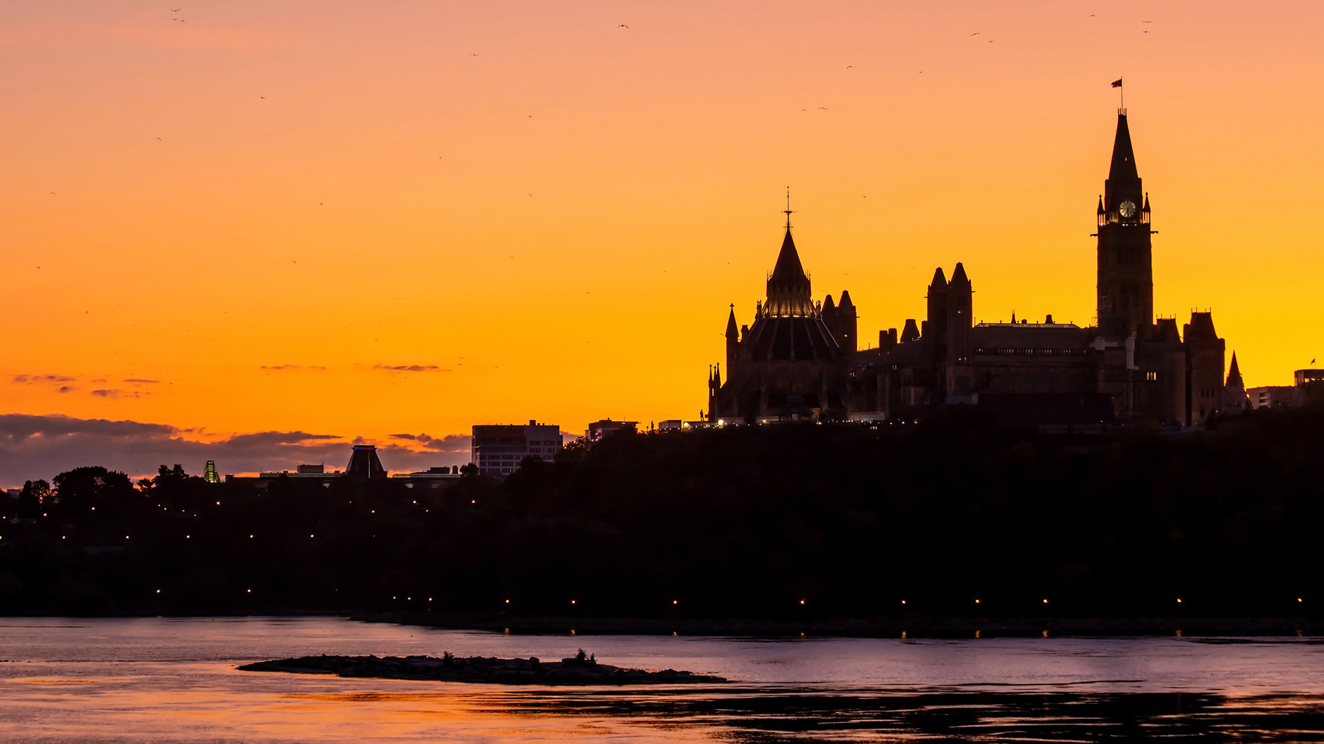 Bing Wallpaper (CA) 20250701 - Tuesday, 1st July, 2025