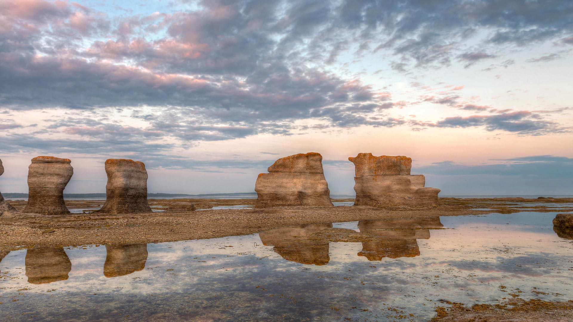 Bing Wallpaper (CA) 20250807 - Thursday, 7th August, 2025