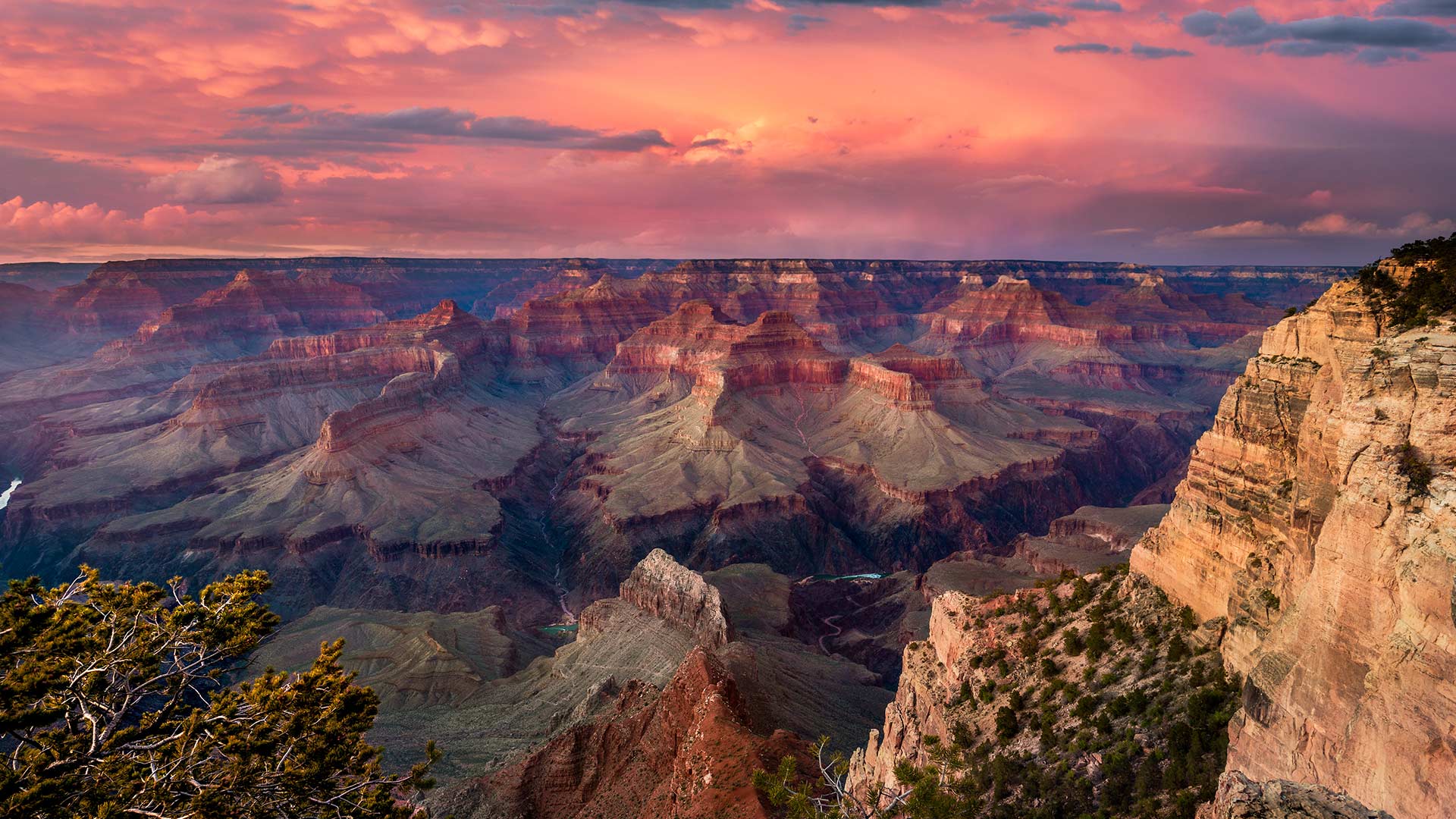 Grand Canyon and the Colorado River, Arizona, United States (© Matt Anderson Photography/Getty Images)