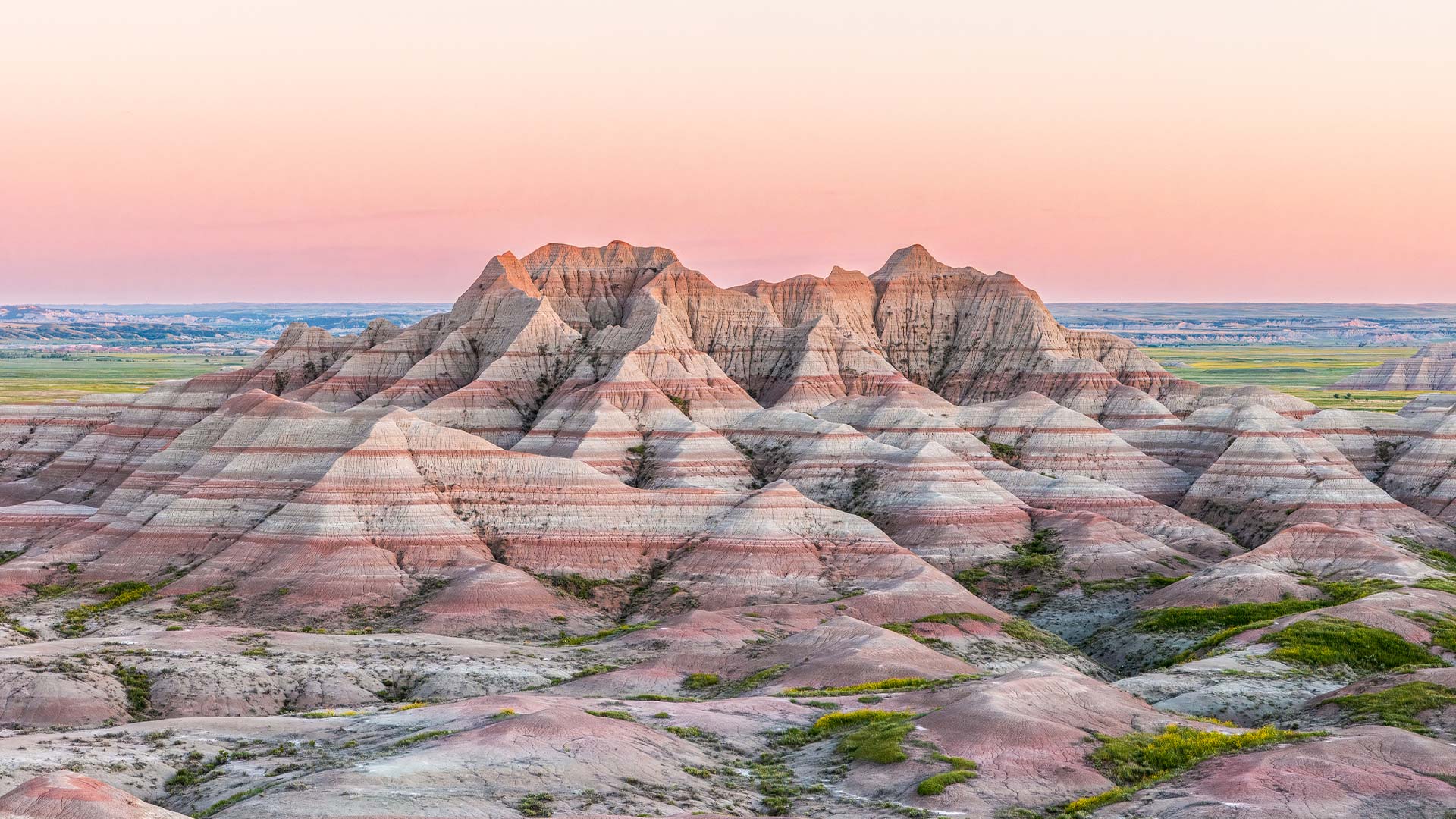 Sunset in Badlands National Park, South Dakota, United States (© Troy Harrison/Getty Images)