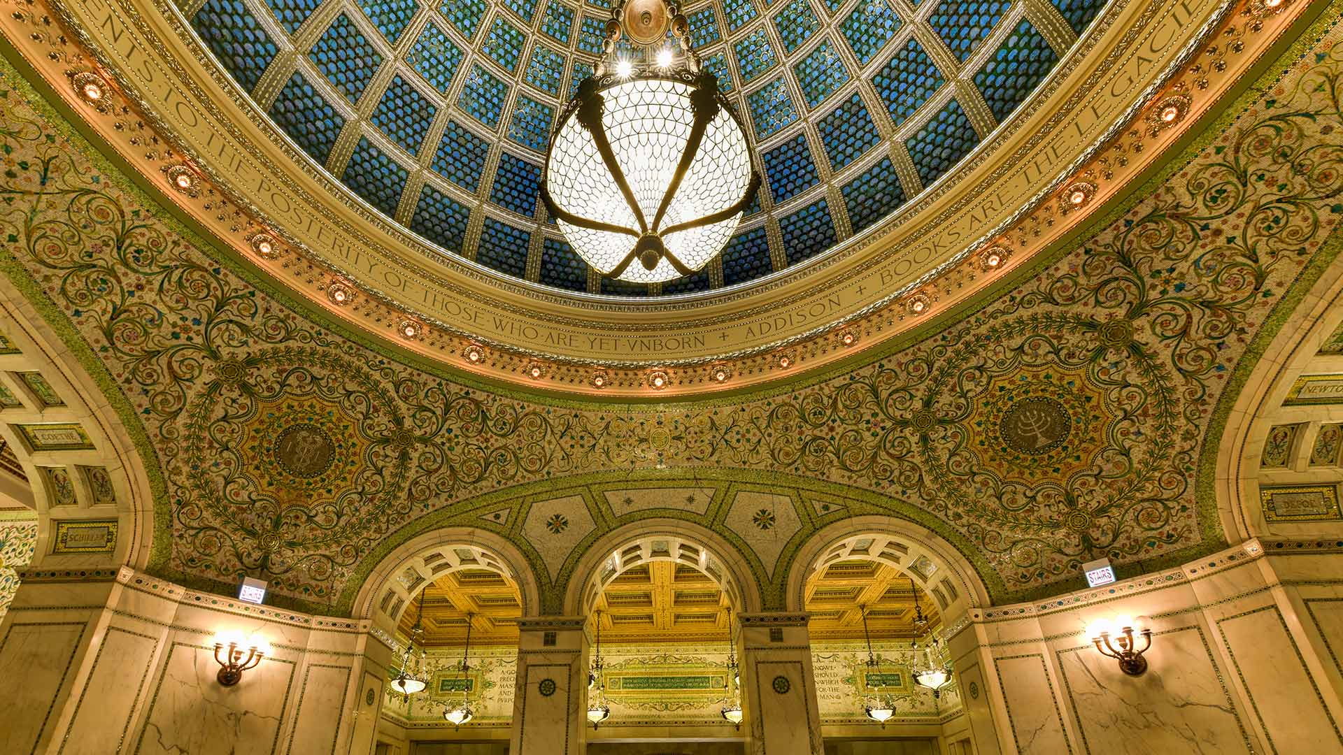 Tiffany Dome, Chicago Cultural Center, Illinois, United States (© Felix Lipov/Shutterstock)