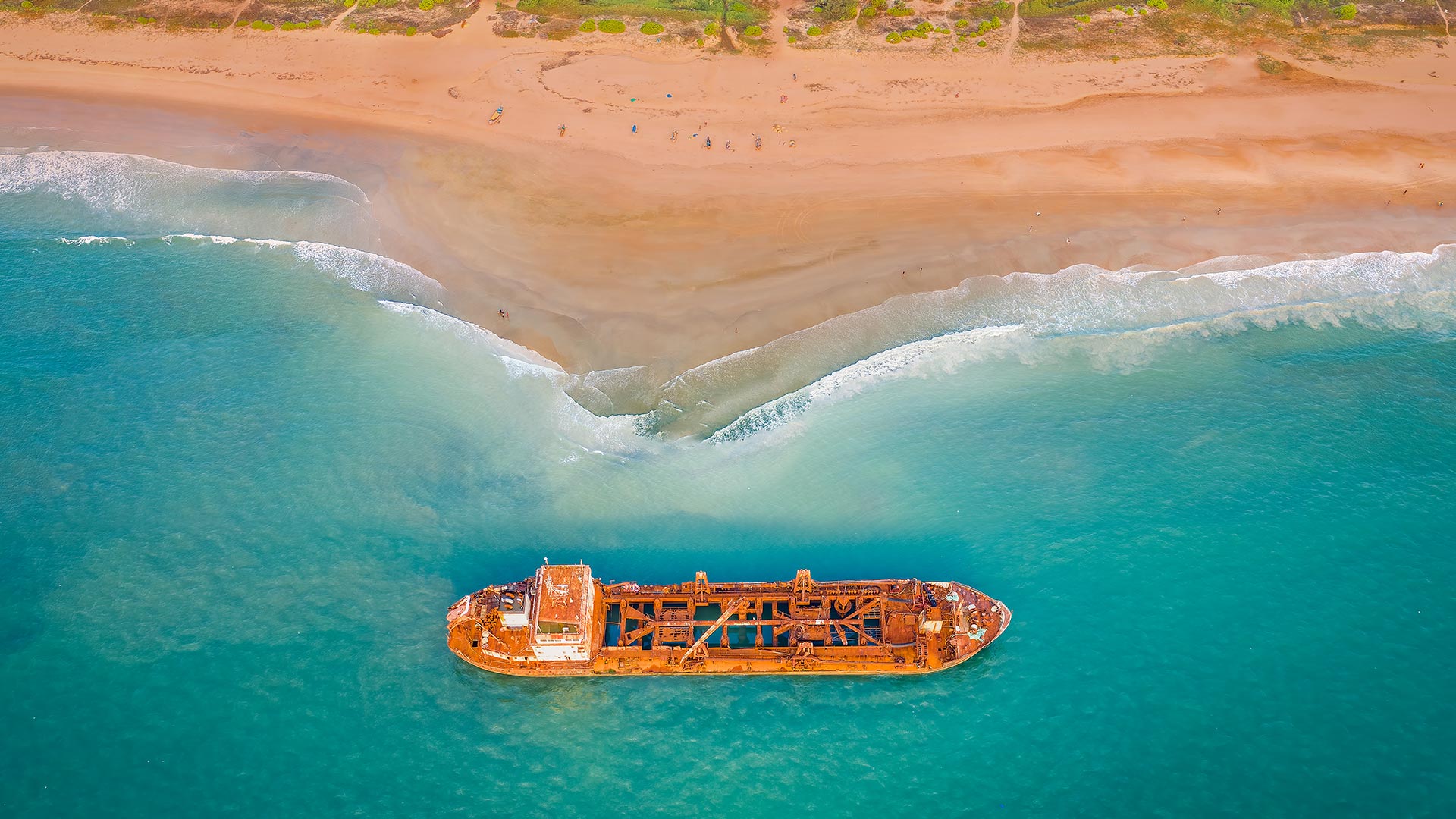 The stranded wreck at Surathkal Beach, Karnataka (© Amith Nag Photography/Moment/Getty Images)